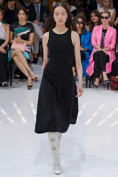 Look 5